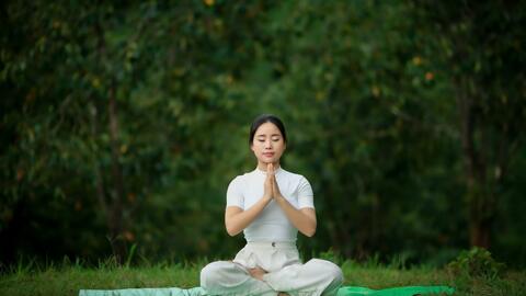 Hà Thị Bình – Nữ hoàng Miss Yogi 2026 đóa sen bình an tỏa sáng giữa thủ đô Hà Nội