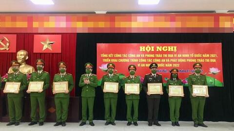 Khen thưởng nhiều tập thể, cá nhân có thành tích xuất sắc trong công tác đảm bảo ANTT