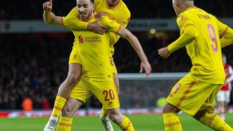 Jota rực sáng đưa Liverpool vào chung kết Cúp Liên đoàn Anh