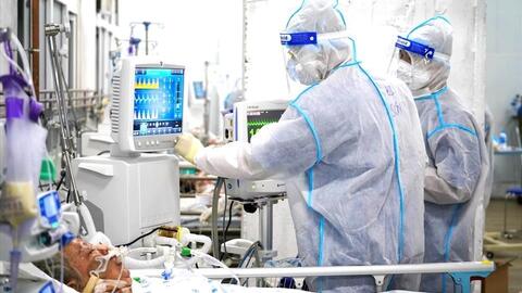 Chưa nhận phí điều trị COVID-19, các bệnh viện vẫn gồng mình chống dịch