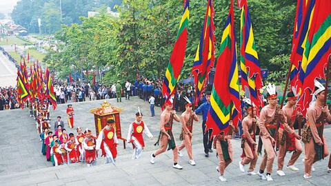 Giỗ Tổ Hùng Vương - Nơi bốn phương hội tụ con cháu Lạc Hồng