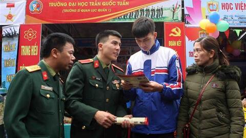 Thí sinh thi trường quân đội sẽ điều chỉnh nguyện vọng xét tuyển theo nhóm trường