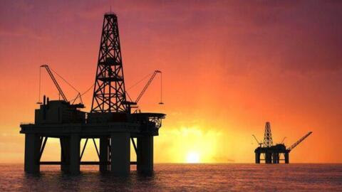 Giá xăng dầu hôm nay - 9/5: Tiếp tục giảm, dầu Brent về mức 111,1 USD/thùng