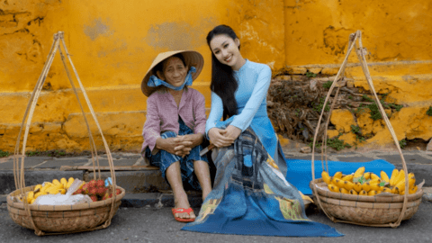 Đoàn Hồng Trang khoe vẻ nền nã, thuần Việt trước thềm cuộc thi Miss Global 2022