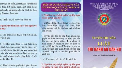 Tuyên Quang: Cục Thi hành án dân sự phát hành tờ gấp tuyên truyền pháp luật