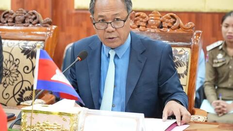 Thứ trưởng Tạ Quang Đông hội đàm với lãnh đạo tỉnh Banteay Meanchey