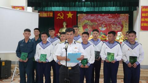 Những lời chúc mừng năm mới từ Trường Sa