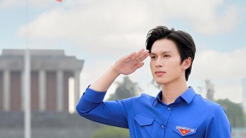 Nam vương Hà Nội 2024 gây thương nhớ với bộ ảnh trước thềm Quốc khánh