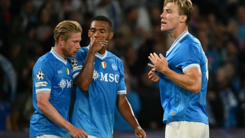 Rasmus Hojlund tỏa sáng, Napoli thắng kịch tính Sporting