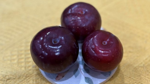 Đào thải cholesterol bằng loại quả màu tím