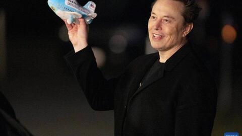 Elon Musk hé lộ tham vọng AI ngoài không gian sau cuộc họp nội bộ xAI