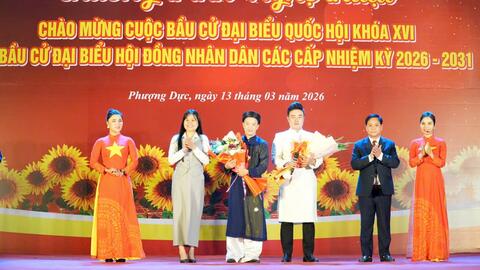 Xã Phượng Dực tổ chức chương trình nghệ thuật chào mừng ngày hội non sông