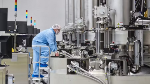 Apple xoay trục chuỗi cung ứng: Đặt cược vào bán dẫn