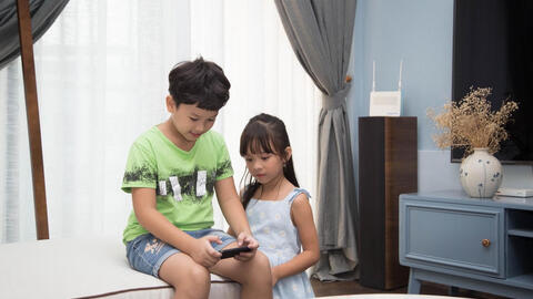 Internet ổn định là nền tảng cho cuộc sống số của gia đình Việt