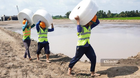 Huy động khoảng 100 mũi thi công trên cao tốc qua Cần Thơ