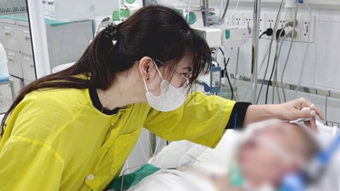 Người bố chết não trao sự sống cuối cùng cho con trai