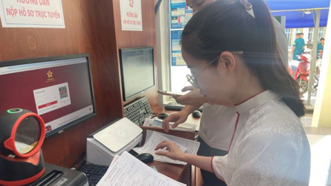 Phường Nha Trang ở Khánh Hòa giải quyết đăng ký khai tử vào cả ngày nghỉ, lễ Tết