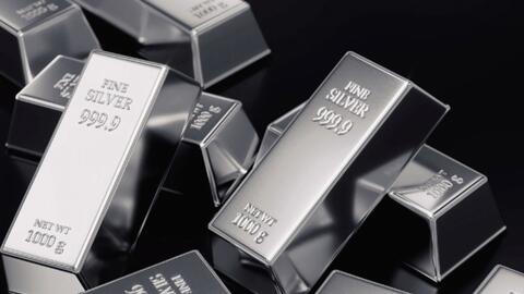 Tỷ phú Elon Musk cảnh báo rủi ro với bạc