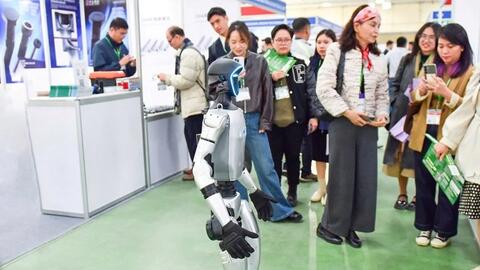 16.000 robot hình người được lắp đặt trên thế giới năm 2025