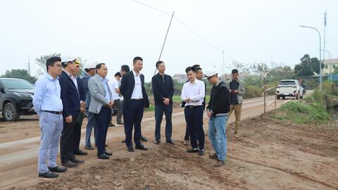 Phú Xuyên tăng tốc thi công dự án trọng điểm đường gom phía Đông đường cao tốc Pháp Vân - Cầu Giẽ