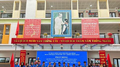 Ba Đình hưởng ứng Ngày Sức khỏe toàn dân, nhấn mạnh chủ động phòng bệnh, chuyển đổi số