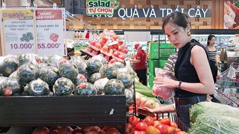 Tăng khuyến mại, siêu thị chung tay giữ ổn định thị trường