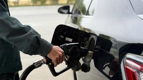 Giá xăng dầu hôm nay 15.4: Giảm sâu