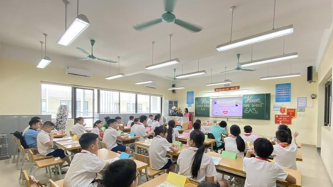 Bộ GDĐT cho phép dạy thêm trong nhà trường nhưng không quá 45 em/lớp