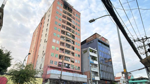Cháy căn hộ chung cư Nam An tại TPHCM, hàng trăm người dân tháo chạy