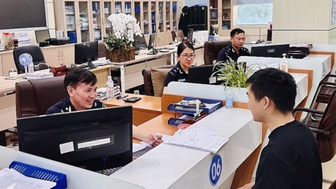 VCCI đề xuất gỡ rào cản bằng cấp, giảm tiền kiểm trong lĩnh vực hải quan
