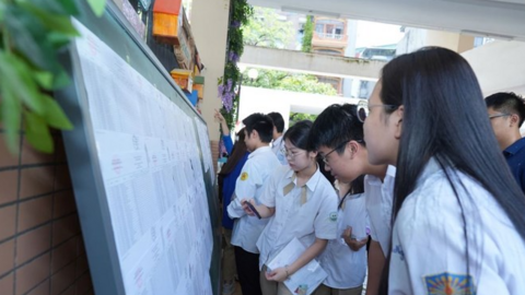 Giáo dục 24h: Điểm chuẩn đại học 2026 có thể giảm ở khối A01, C00, D01