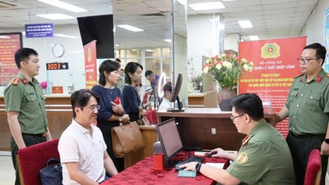 Quy định chế độ đối với người lưu trú trong thời gian chờ xuất cảnh