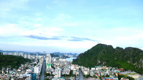 Quảng Ninh hỗ trợ 105 triệu đồng/tháng/1 xe buýt đưa đón học sinh