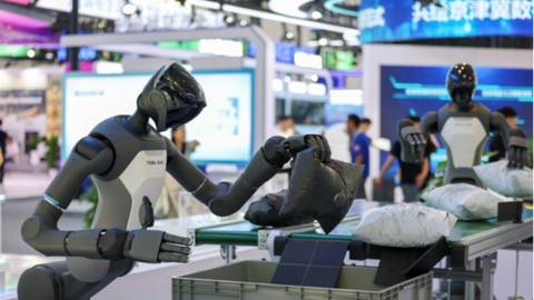 Trung Quốc đào tạo robot chuẩn bị cho kỷ nguyên AI hiện thân