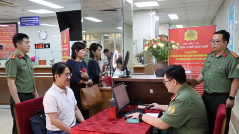 Người nước ngoài cư trú hợp pháp tại Việt Nam được cấp tài khoản định danh điện tử