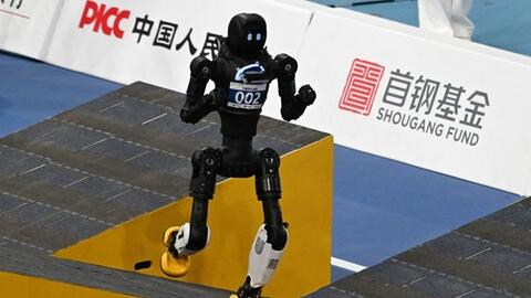Trung Quốc đề xuất xây dựng hơn 100 tiêu chuẩn cho robot hình người
