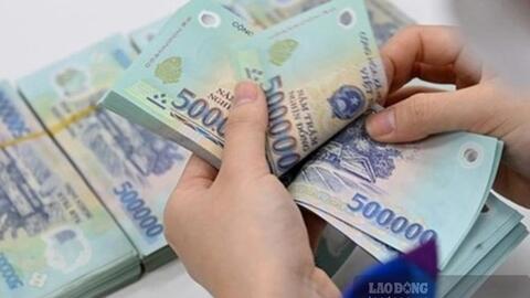 Cán bộ cấp xã có thu nhập theo nghị quyết địa phương, có được hưởng phụ cấp công vụ 55%?