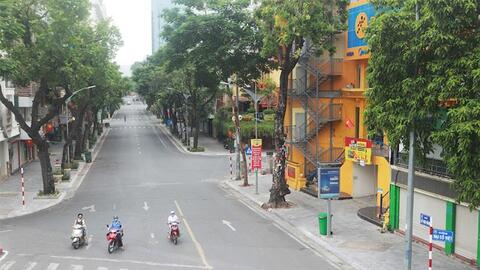 Hà Nội cấm ô tô rẽ trái tại nút giao Lê Đại Hành - Mai Hắc Đế