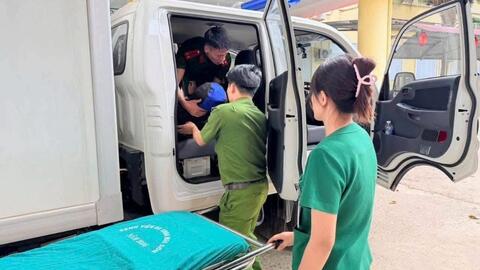Công an Sơn La kịp thời đưa người bị tai nạn giao thông đi cấp cứu
