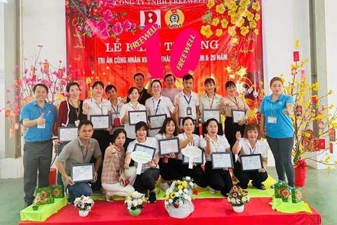 <a href="/kinh-te" title="Kinh tế" rel="dofollow">Kinh tế</a>
