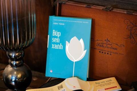 <a href="/giai-tri" title="Giải trí" rel="dofollow">Giải trí</a>
