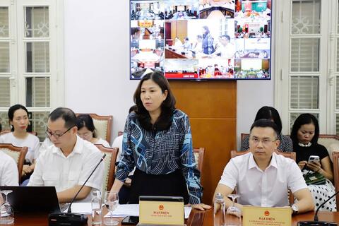 <a href="/giai-tri" title="Giải trí" rel="dofollow">Giải trí</a>