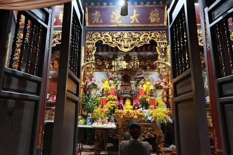 <a href="/giai-tri" title="Giải trí" rel="dofollow">Giải trí</a>