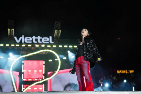 <a href="/giai-tri" title="Giải trí" rel="dofollow">Giải trí</a>