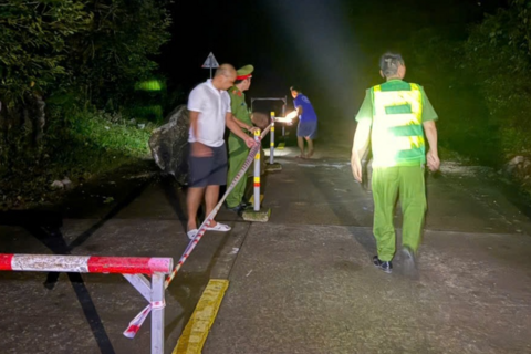 <a href="/tin-tuc" title="Tin tức" rel="dofollow">Tin tức</a>