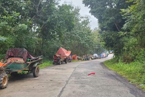 <a href="/tin-tuc" title="Tin tức" rel="dofollow">Tin tức</a>