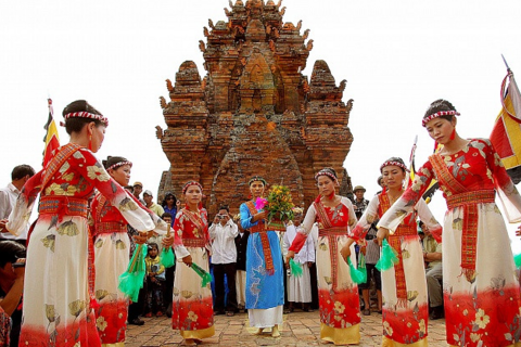 <a href="/giai-tri" title="Giải trí" rel="dofollow">Giải trí</a>