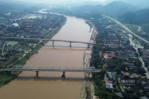 <a href="/tin-tuc" title="Tin tức" rel="dofollow">Tin tức</a>