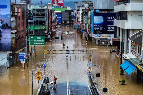 <a href="/tin-tuc" title="Tin tức" rel="dofollow">Tin tức</a>