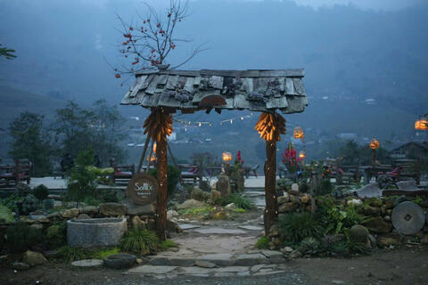 <a href="/giai-tri" title="Giải trí" rel="dofollow">Giải trí</a>